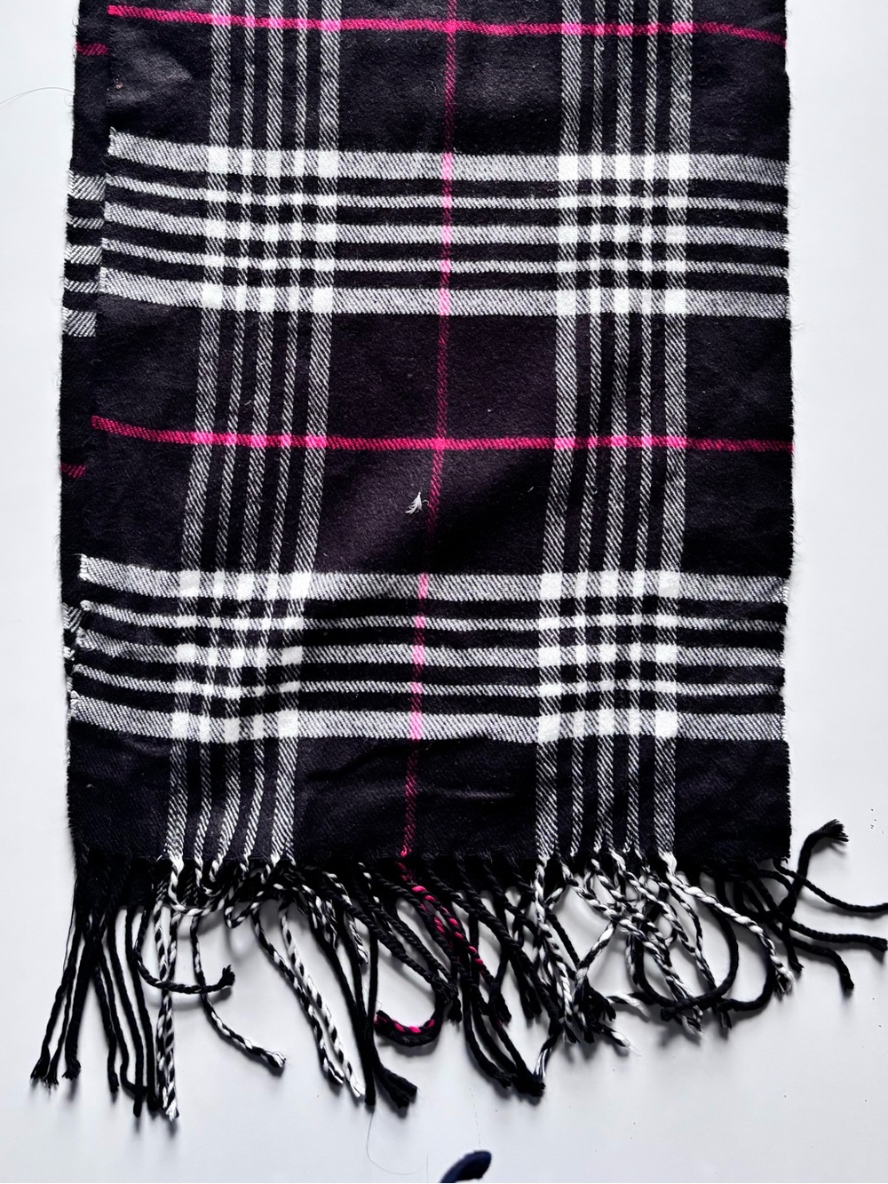 SCARF - Picture 2 of 11